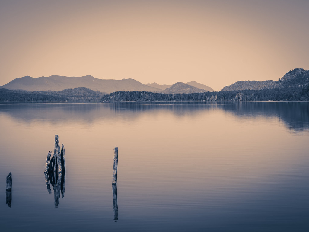 Kennedy Lake When you drive through the mountains to the w… Flickr