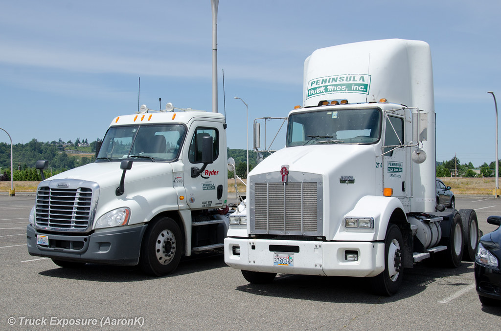 Peninsula Truck Lines Inc Freightliner Cascadia & Kenworth… Flickr
