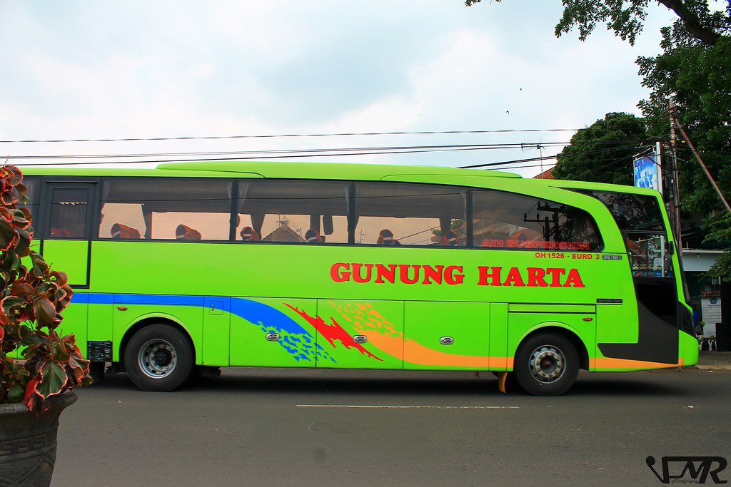 Gunung Harta MB OH 1526EURO 3 Air Suspension Vava Ananta Flickr