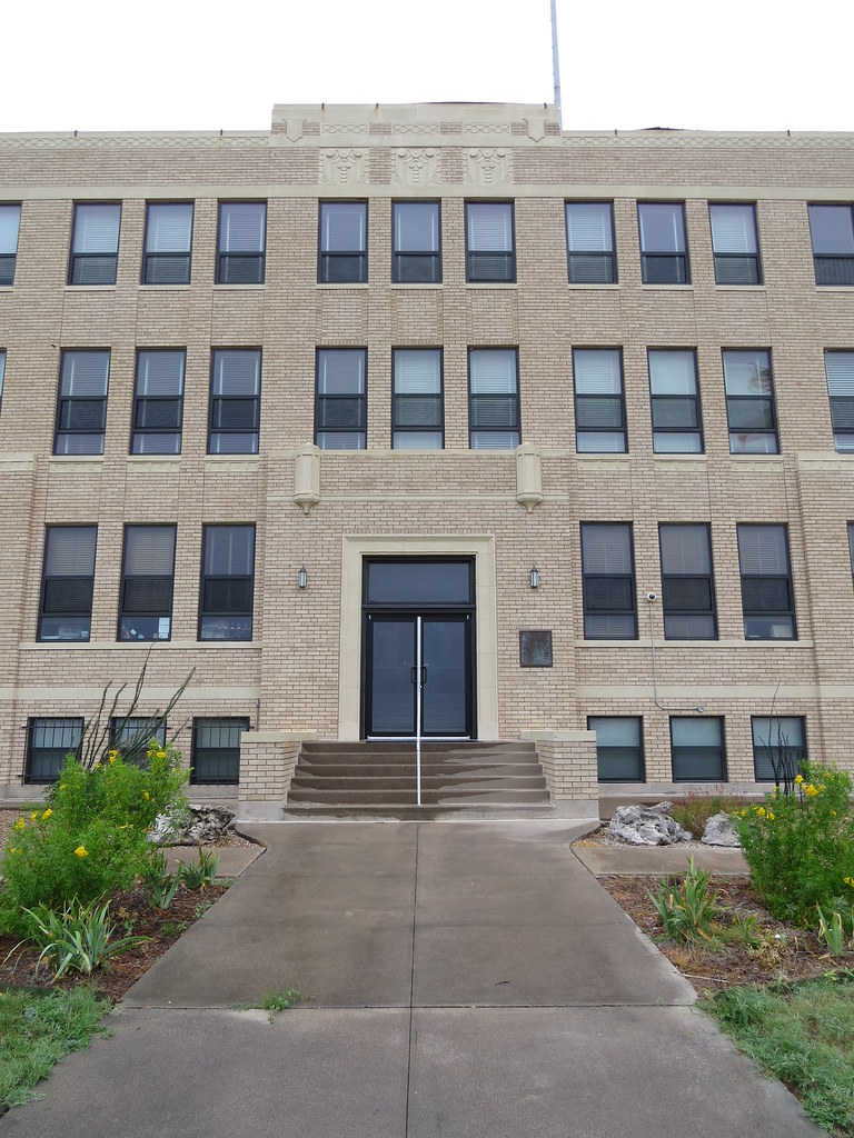 County Courthouse, Mertzon, TX Irion County Courthouse Flickr