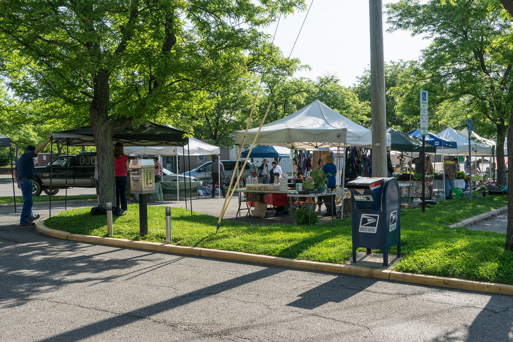 Oberlin Farmers Market Edsel Little Flickr