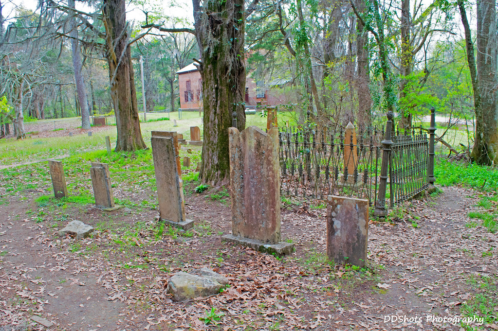 Rocky Springs Cemetery This cemetery is at the Methodist C… Flickr