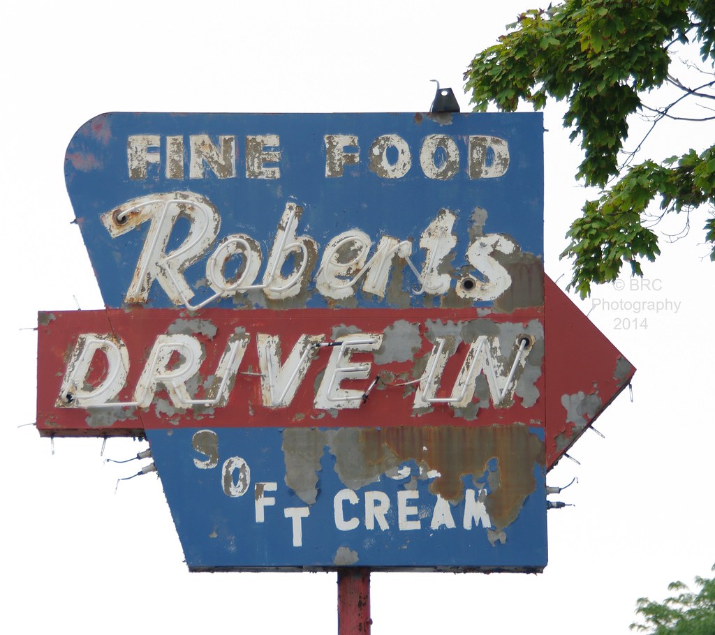 Roberts Drive In, Genoa, ILL. Route 23 Abandonded Drive In… Flickr