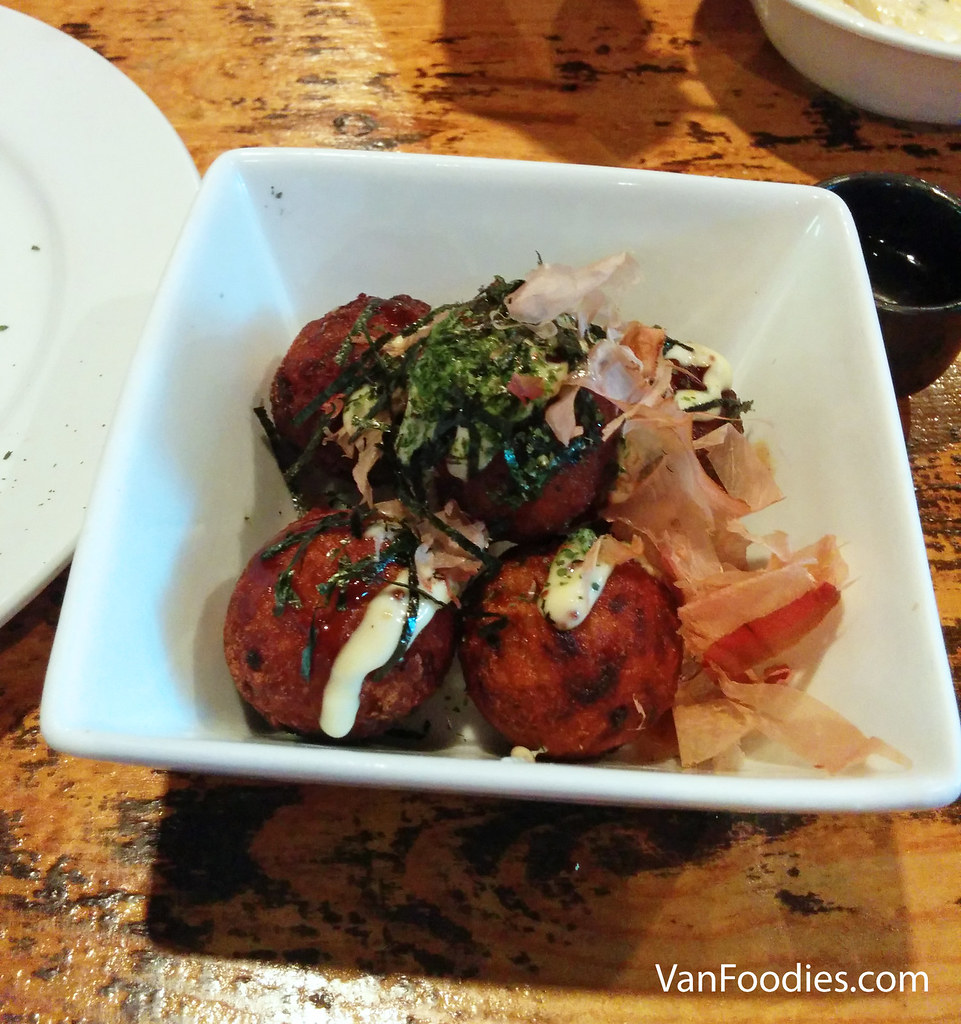 Takoyaki Deep fried octopus balls with tonkatsu sauce & mu… Flickr