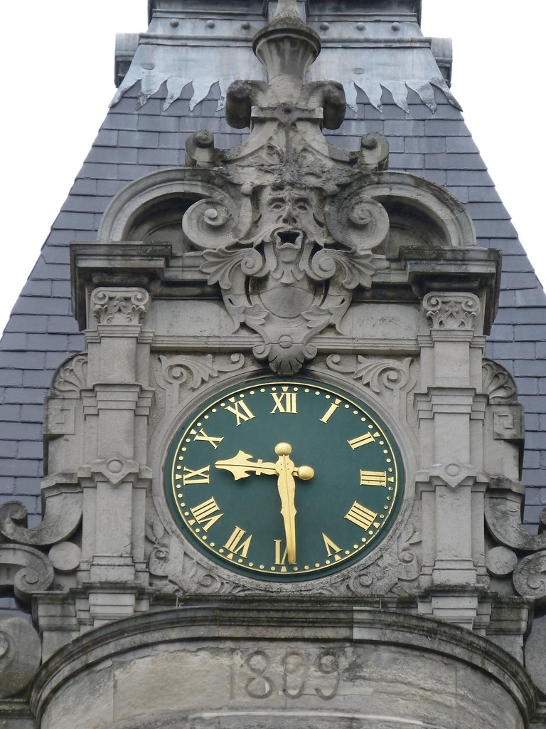 Faces of Holloway Road Old Jones Brothers Building Flickr