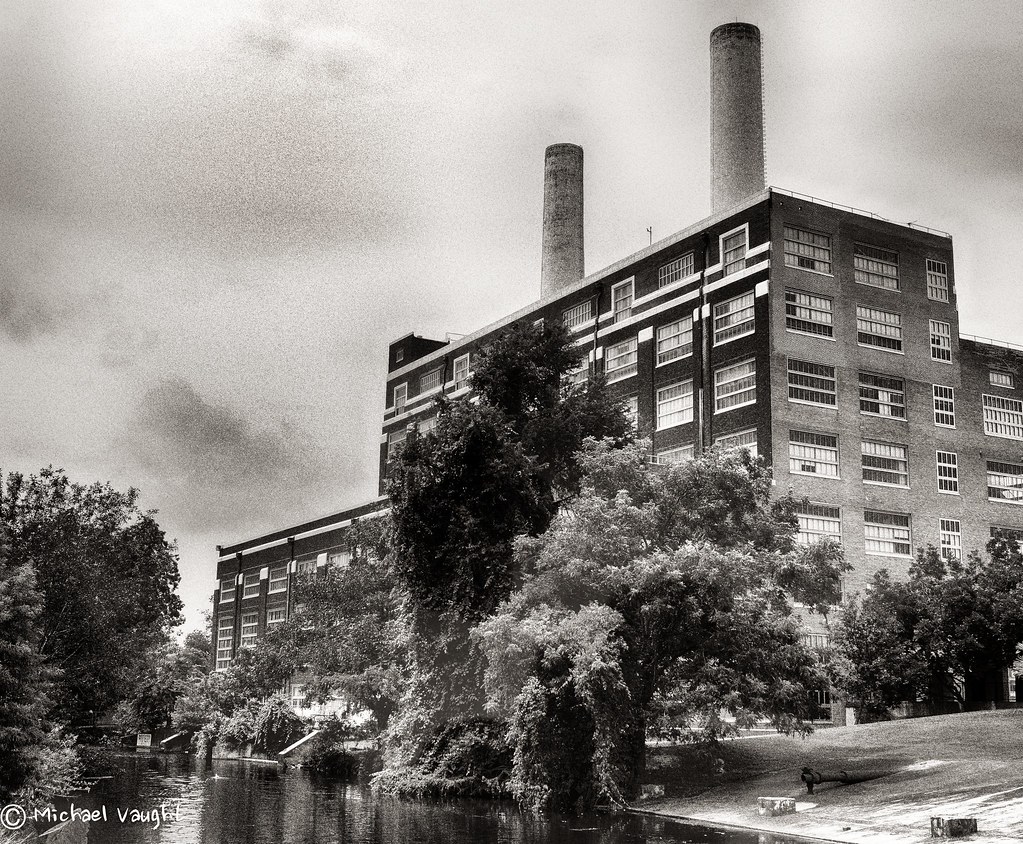 LCRA Comal Power Plant The historic Comal Power Plant buil… Flickr