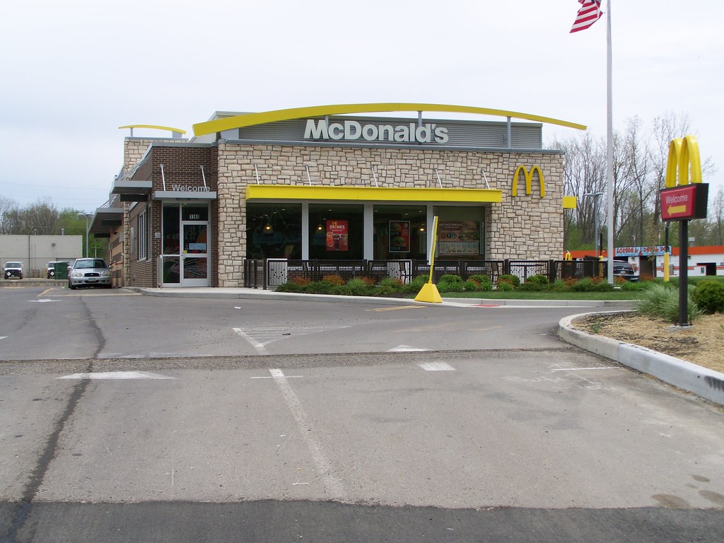 100_9962 1160 Upper Valley Pike,Springfield,Ohio ncokecan Flickr