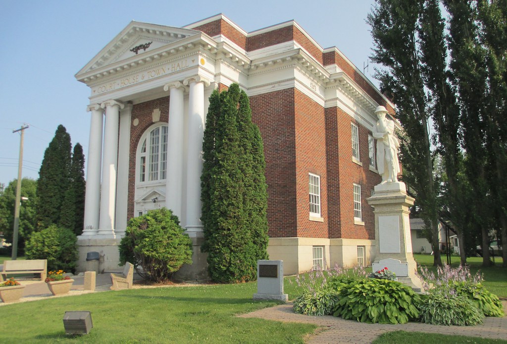 Provincial Courthouse and Old Town Hall (Emerson, Manitoba… Flickr