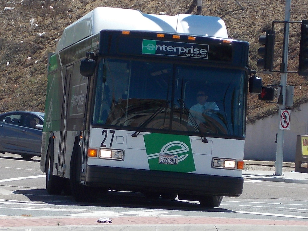 Enterprise RentaCar shuttle bus A Gillis low floor bus u… Flickr