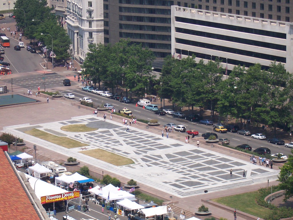 Freedom Plaza, Washington,_DC Wikipedia photo Richard Layman Flickr
