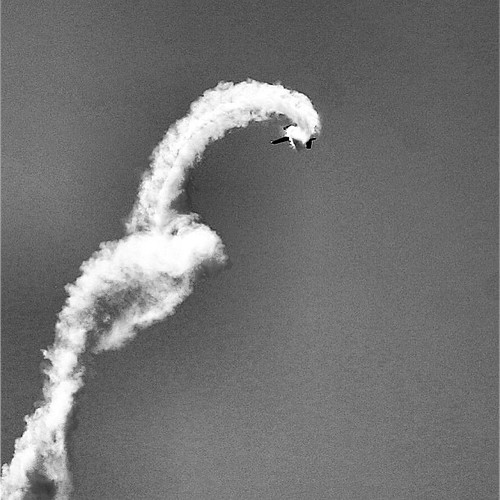 Corkscrewaviationaircraftairshowairplaneblackwhite … Flickr