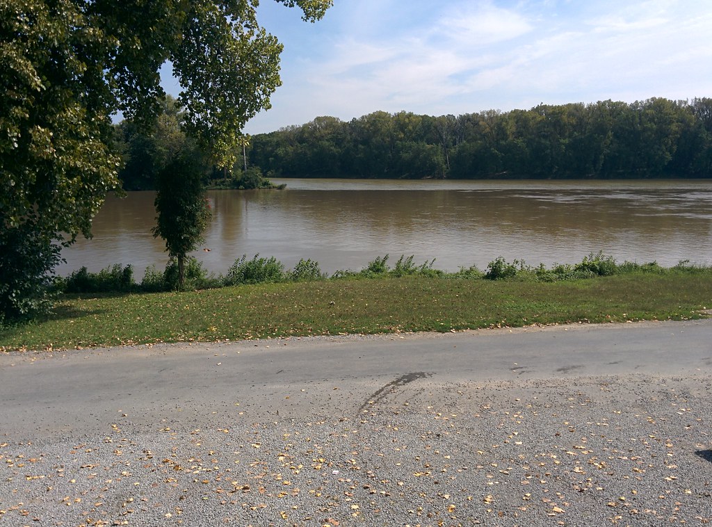 Wabash and White Rivers Mount Carmel IL is at the junction… Flickr