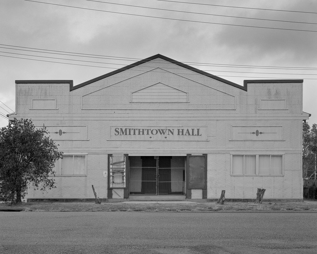 Smithtown Hall Smithtown. For some reason I can’t help … Flickr
