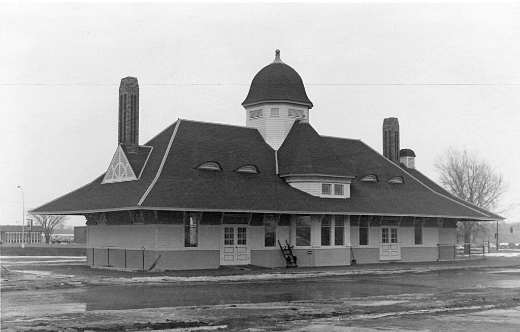 UnionDepotOwatonnaMN The Owatonna, MN Union Depot, servin… Flickr