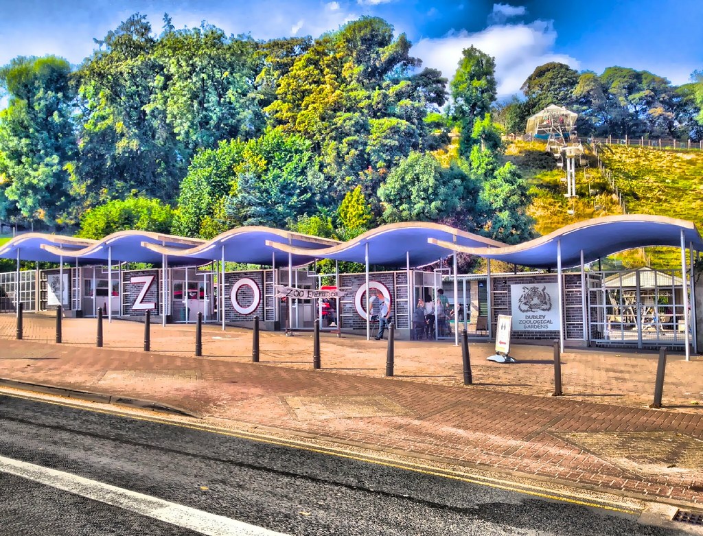 Dudley Zoo main entrance dudleyzoo dudleyzooentrance du… Flickr