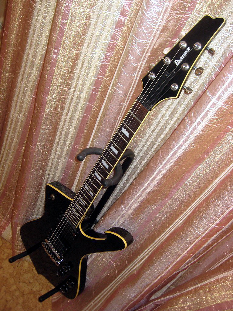 Ibanez Iceman ic400 The deluxe version, the Iceman IC400, … Flickr