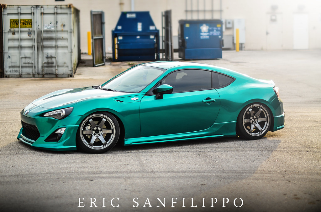 Emerald Green Metallic FRS (Dark Green Pearl) a photo on Flickriver