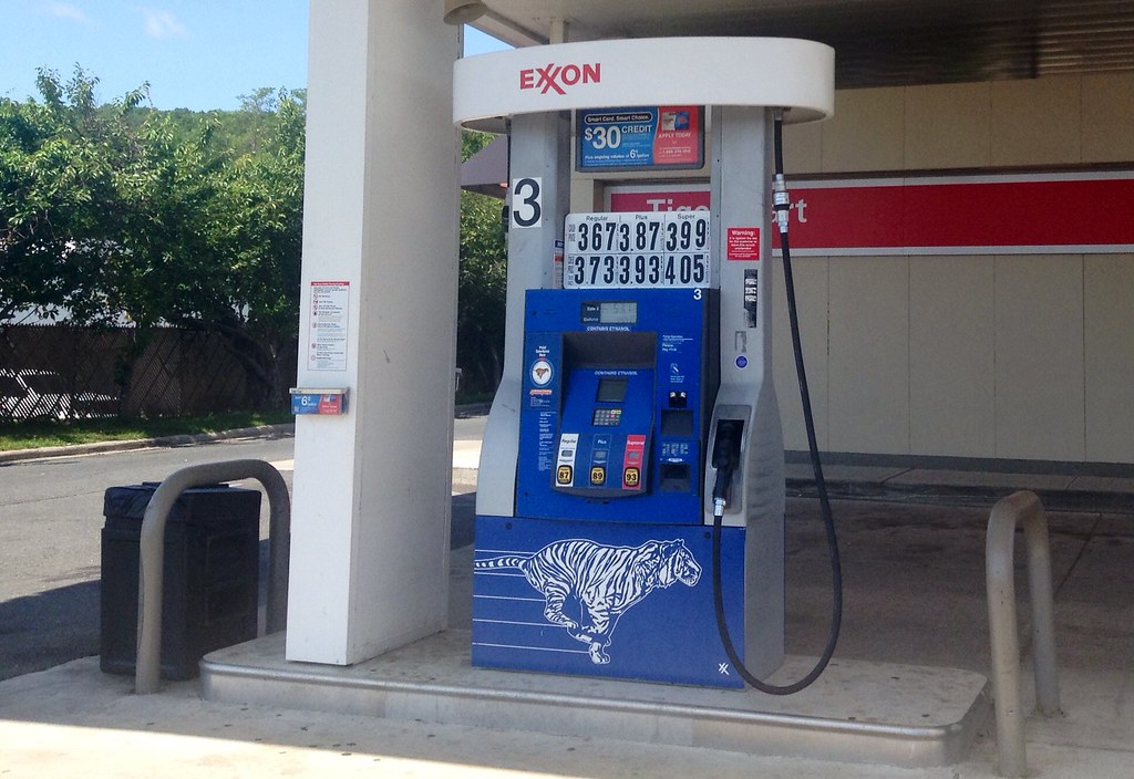 Exxon Pump Exxon Pump, Waterbury, CT 8/2014 Pics by Mike M… Flickr