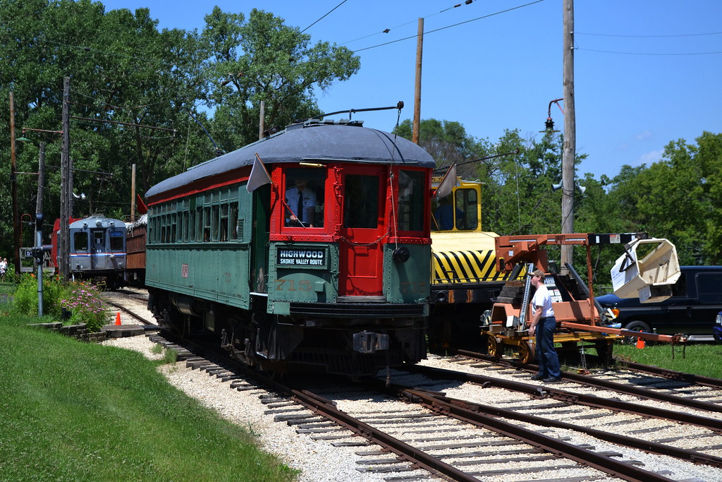 North Shore Car 715 Southbound Sets off from the station o… Flickr