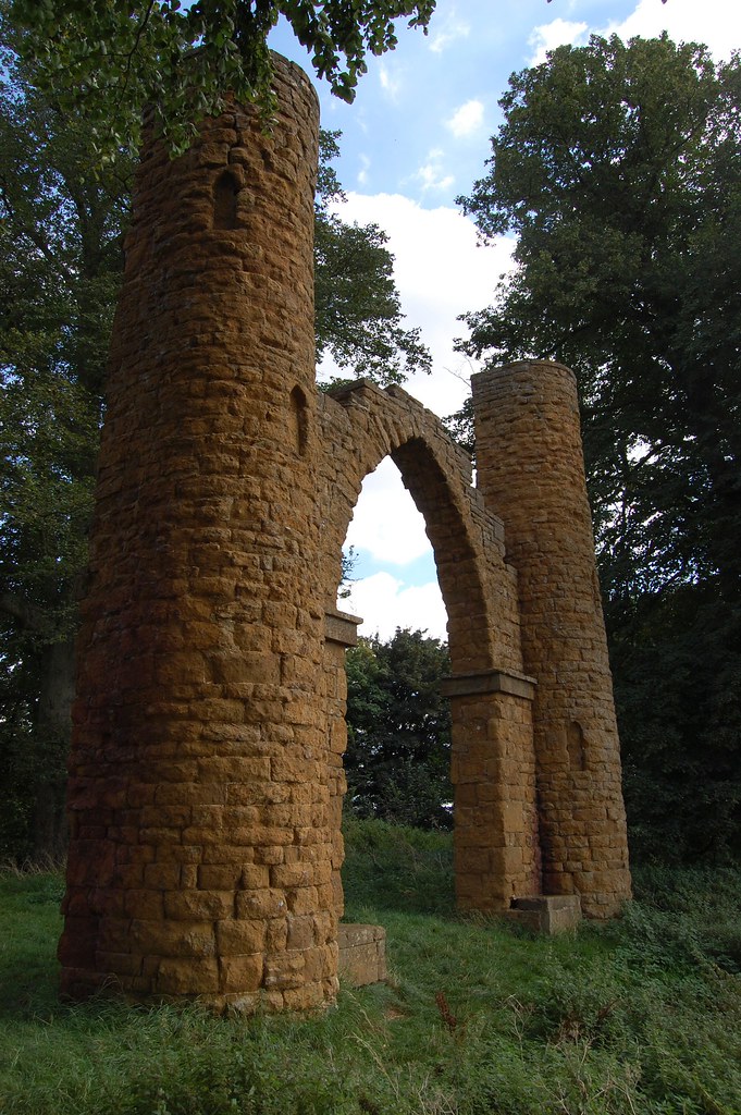 FDU Wroxton Abbey Village and nearby Flickr