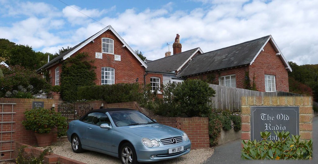 Niton Radio The Old Radio Station,Castlehaven Lane, Niton,… Flickr