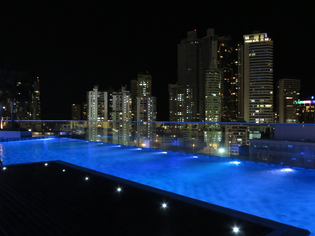 Hard Rock Hotel Panama Megapolis Piscina en el piso 8 Patton Flickr
