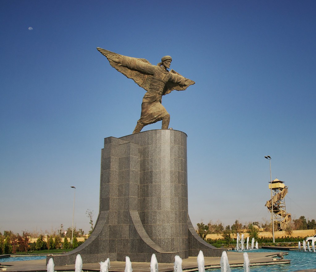 Abbas Ibn Firnas Statue Baghdad عباس بن فرناس‎ Abbas Ibn… Flickr