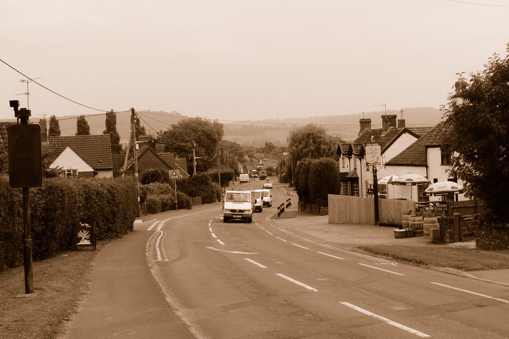 Wotton Road, Charfield, Gloucestershire 2014 RAYMOND BIRD Flickr