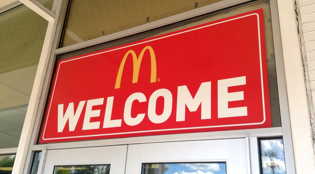 McDonald's McDonald's Sign, 9/2014 by Mike Mozart … Flickr
