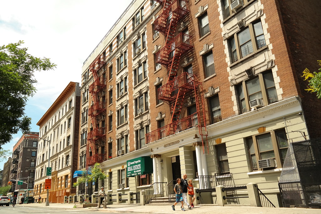 The Rotherwood in 2015 The Rotherwood is an apartment buil… Flickr