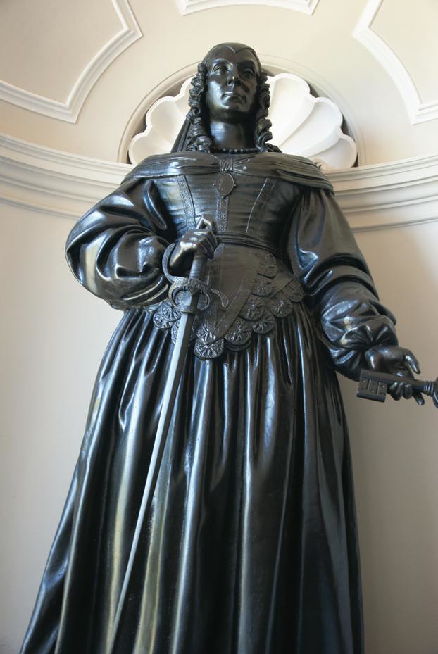 Statue, Kingston Lacy, Dorset, 5th June 2014 Joel Meadows Flickr