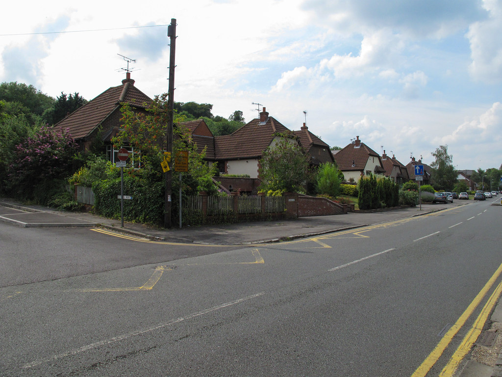 Where Loudwater School used to be (pre1980s) The houses i… Flickr