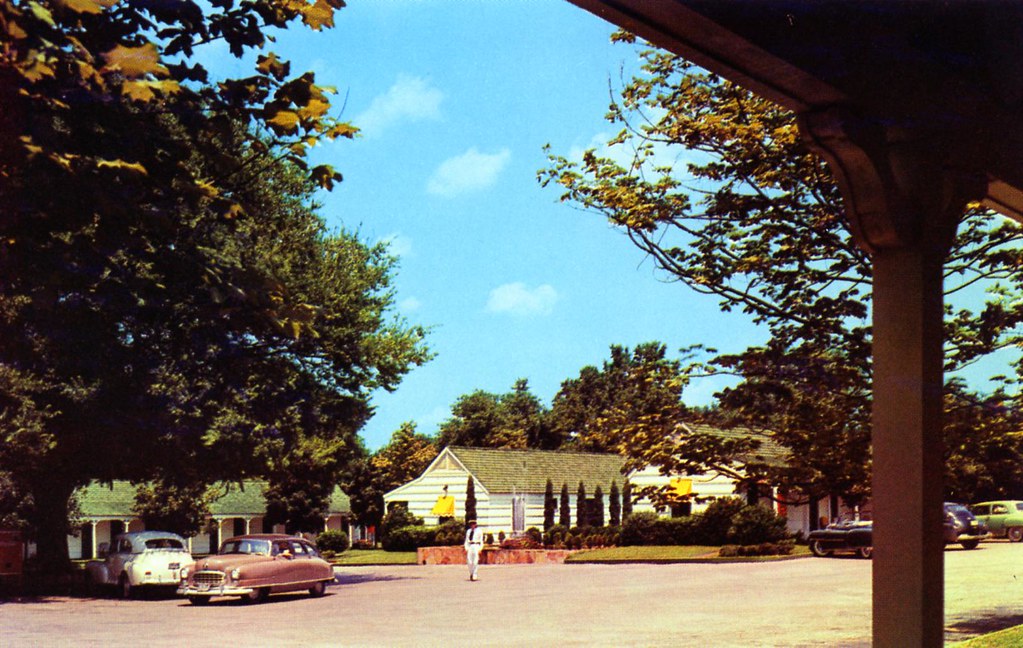 Alamo Plaza_Courts Nashville TN South suburbs, U.S. 70 and… Flickr