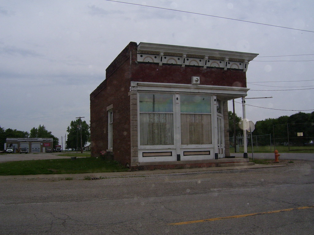 Armington IL Karas Hall Flickr