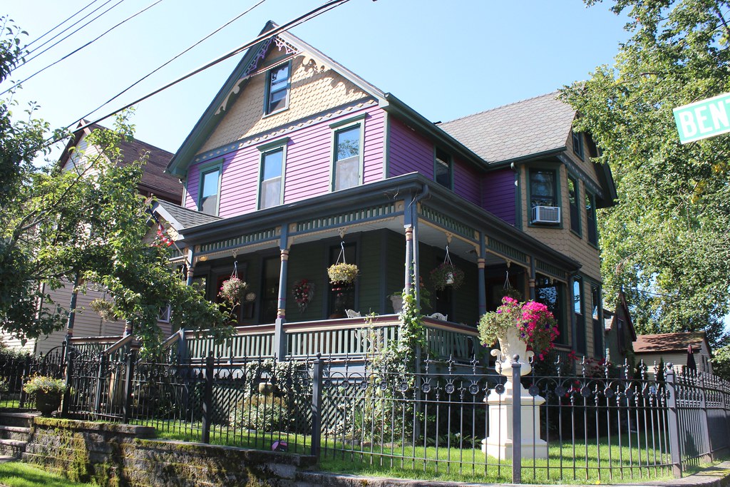 42 Bentley St., Tottenville Queen Anne House (1907) 42 Ben… Flickr