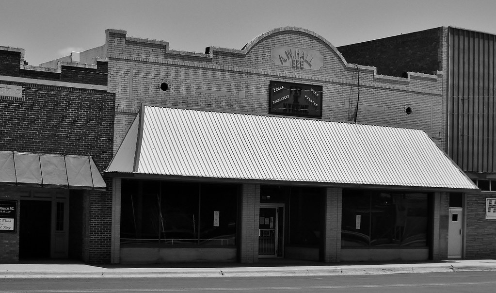 Quanah TX A W Hall (1928) Mark Wyatt Flickr