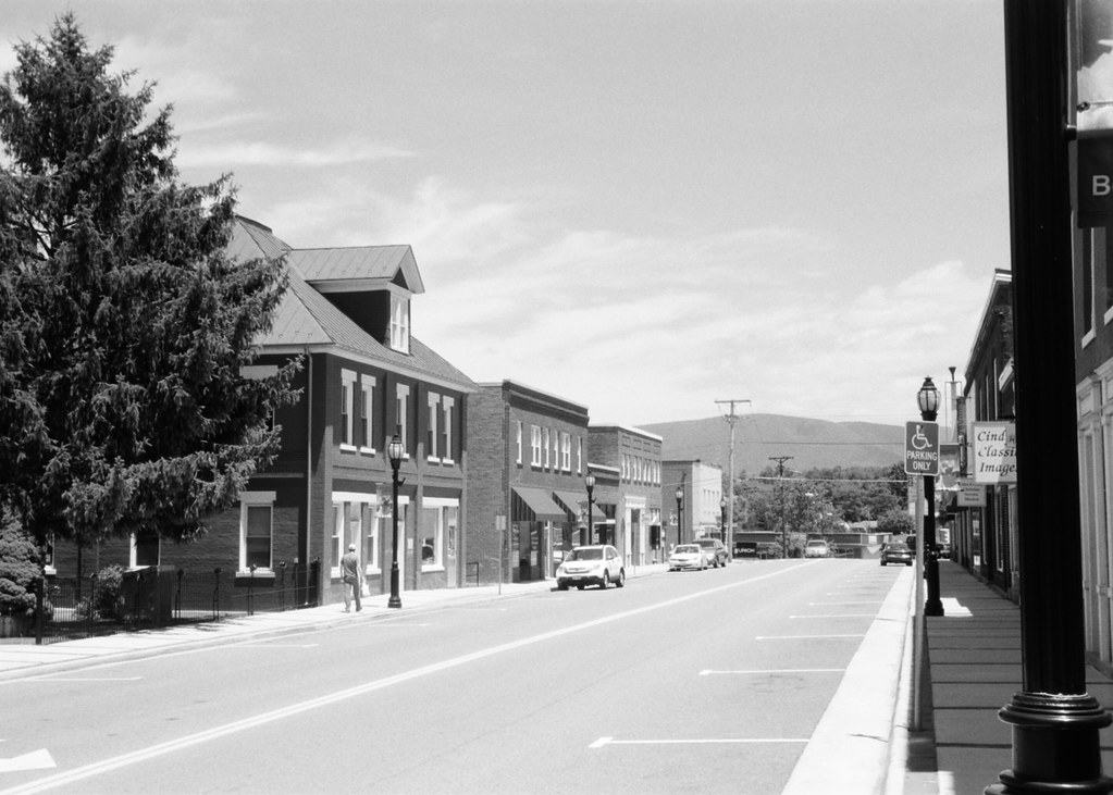 Sunday Along the streets of Pearisburg, VA. P F McFarland Flickr