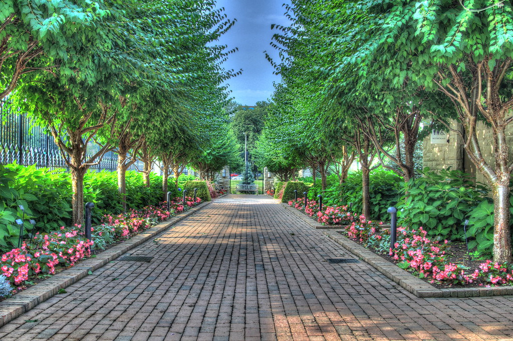 Garden Walk Kansas City's wonderful Kaufmann Memorial Gard… Flickr