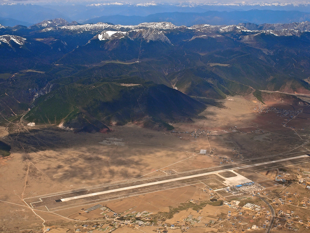 shex016. ShangriLa's airport. Farreaching Plains for now … Flickr