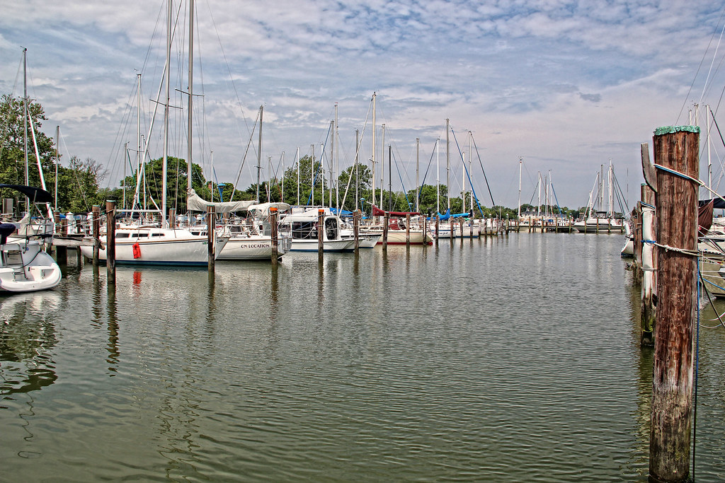 Marina Boats docked at Cambridge Municipal Yacht Basin in … Flickr