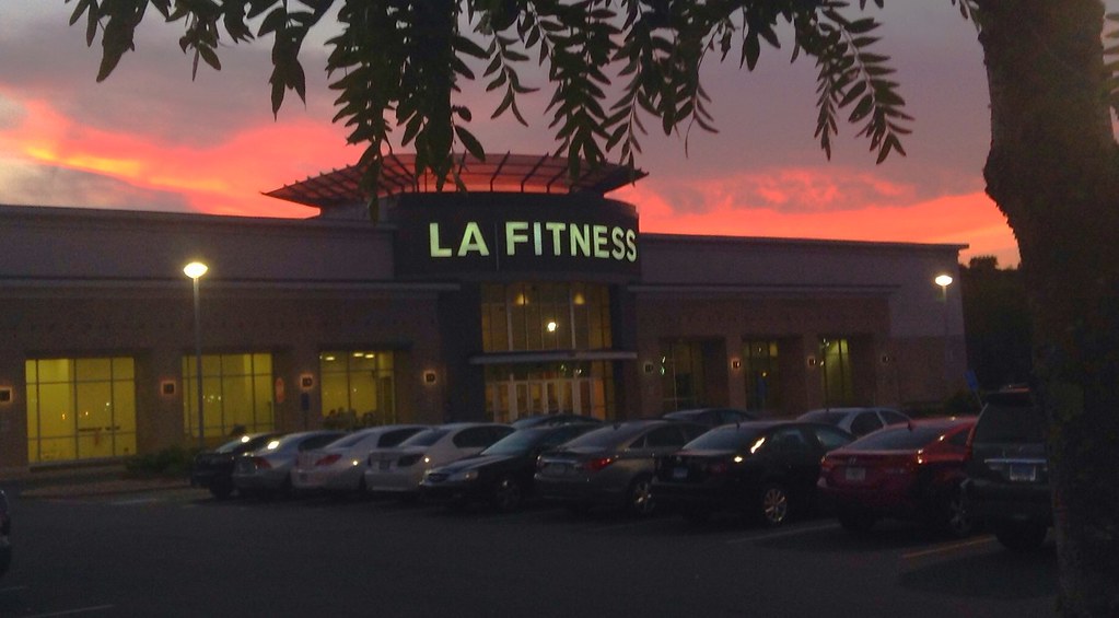 LA Fitness LA Fitness, Newington, 9/2014 Sunset , by Mike … Flickr
