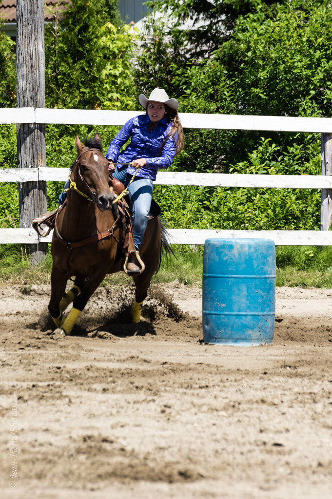 Barrel racing au rodéo du centre équestre le petit trot Flickr