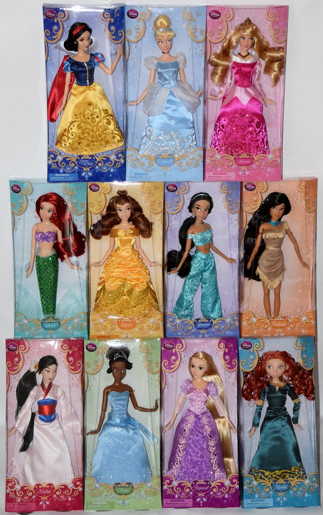 Disney Classic Doll Collection Gift Set