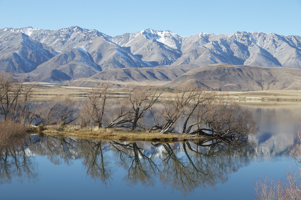 Lake Heron Canterbury New Zealand Lake Heron is the larges… Flickr