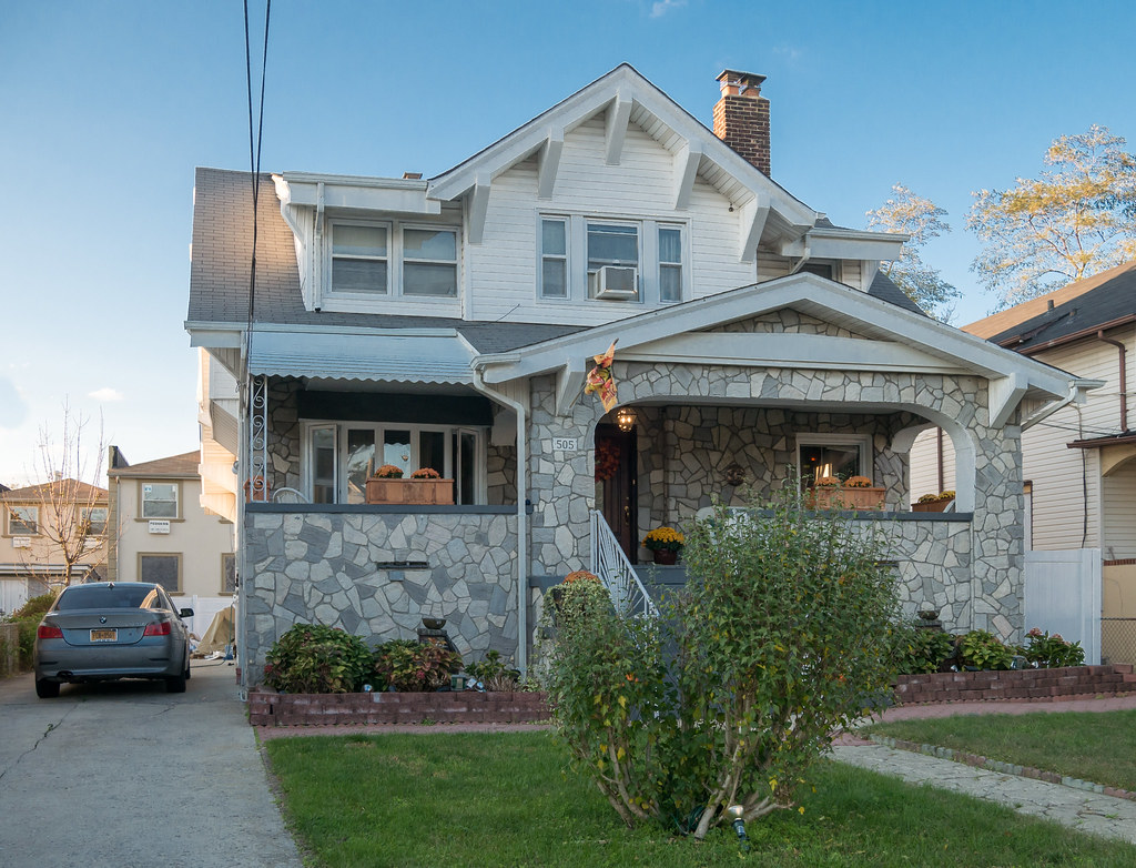 Far Rockaway Home I was fascinated by the diversity of the… Flickr