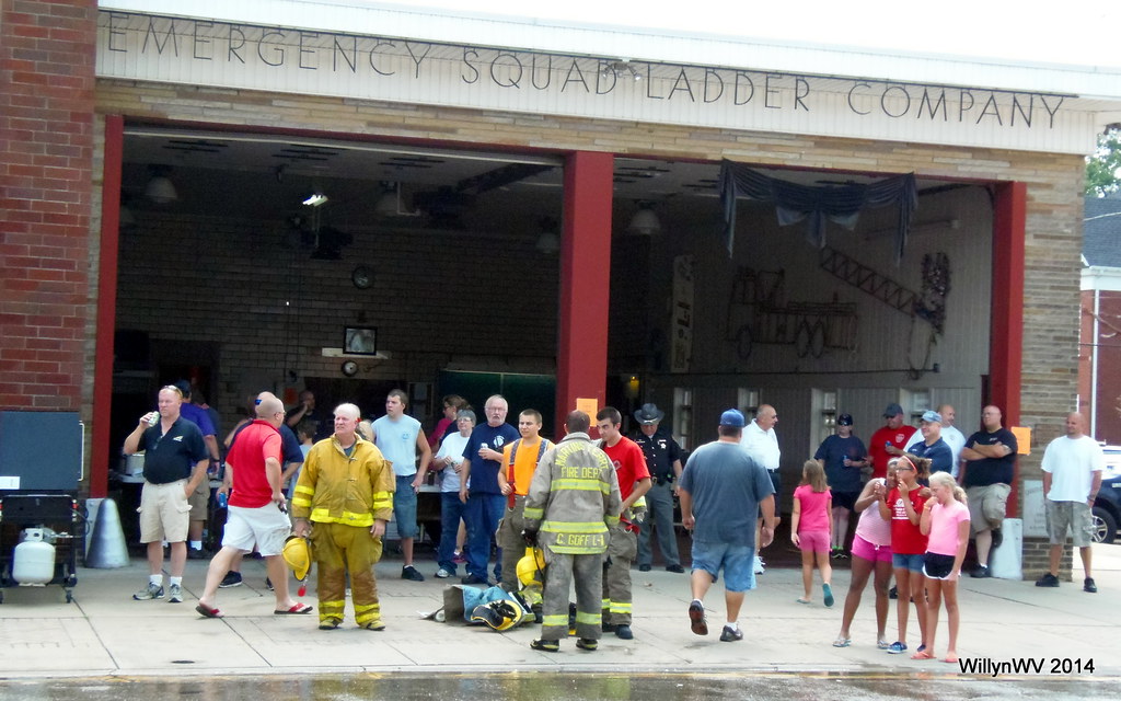 Firemen's Water Battle Martins Ferry Ohio hosting a fireme… Flickr