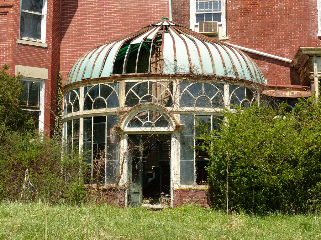 Manor house in Farmville, Virginia Kipp Teague Flickr