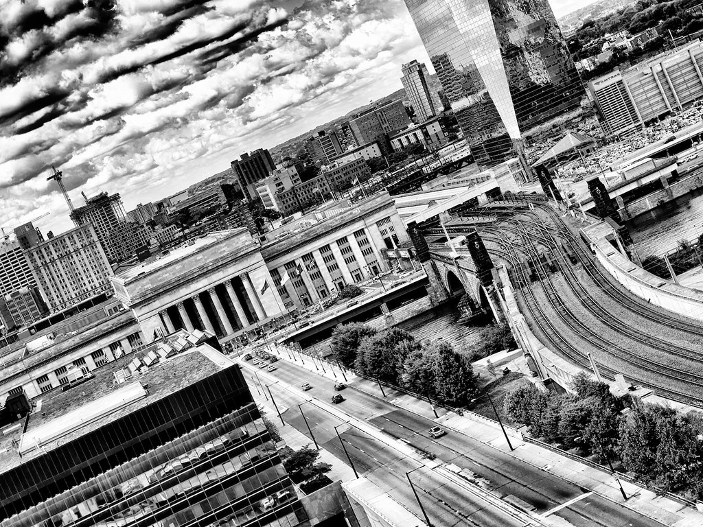 30th St Amtrak Station BW View along JFK Blvd across Sch… Flickr