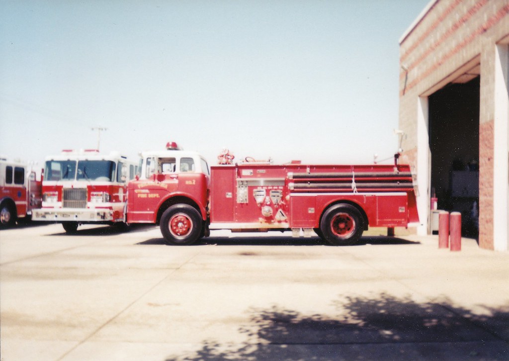 Engine 6 Ford/Ward LaFrance Philadelphia Fire Department P… Flickr