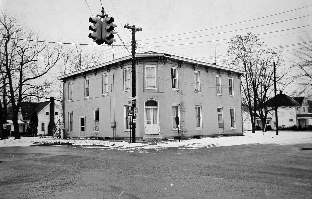 Omar Brown Building (LO32) — Zanesfield, OH 4830 Sandusky… Flickr